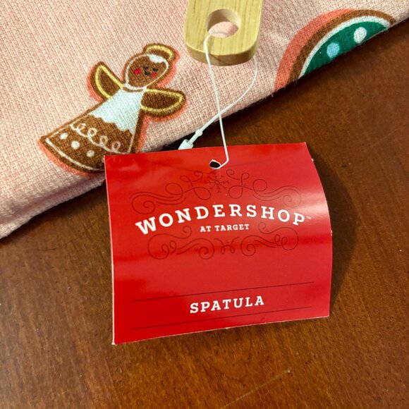 NWT Pink Gingerbread Christmas Holiday Kitchen Towel and Spatula - Picture 7 of 8